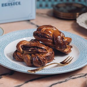 Babka Bun Chocolate y Avellanas