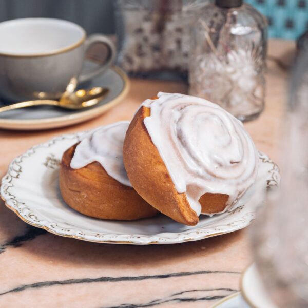 cinnamon-roll-bristol-cafe