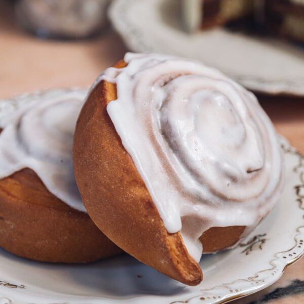 cinnamon-roll-bristol-cafe